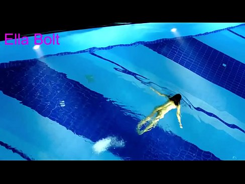❤️ No puc parar de mirar-la, jove rossa presa nedant nua a la piscina del complex ELLA BOLT ❤️ Vídeo porno al ca.risegame.top ❌